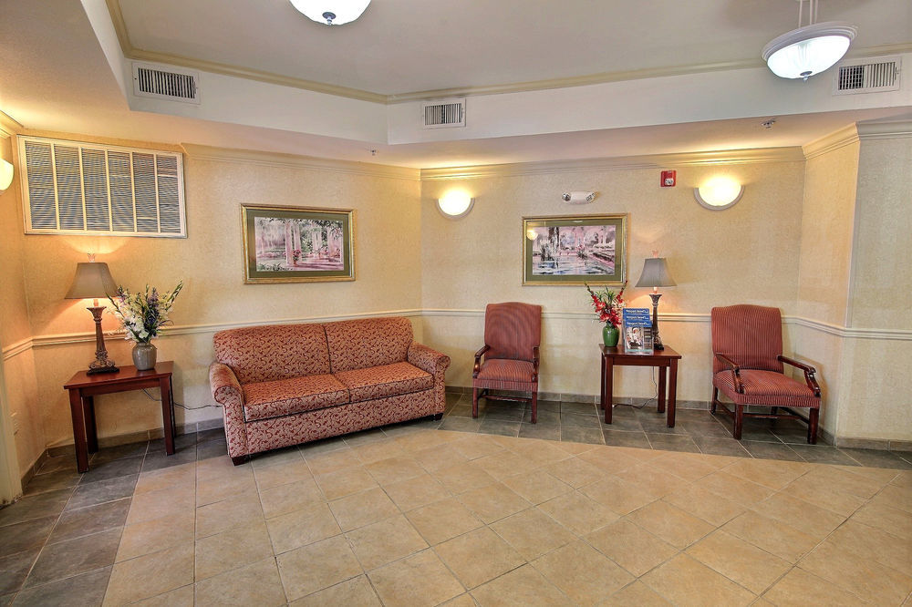 Crestwood Suites Of Newport News Zewnętrze zdjęcie