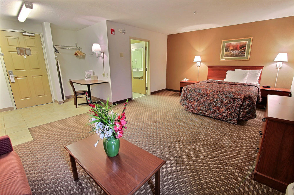 Crestwood Suites Of Newport News Zewnętrze zdjęcie