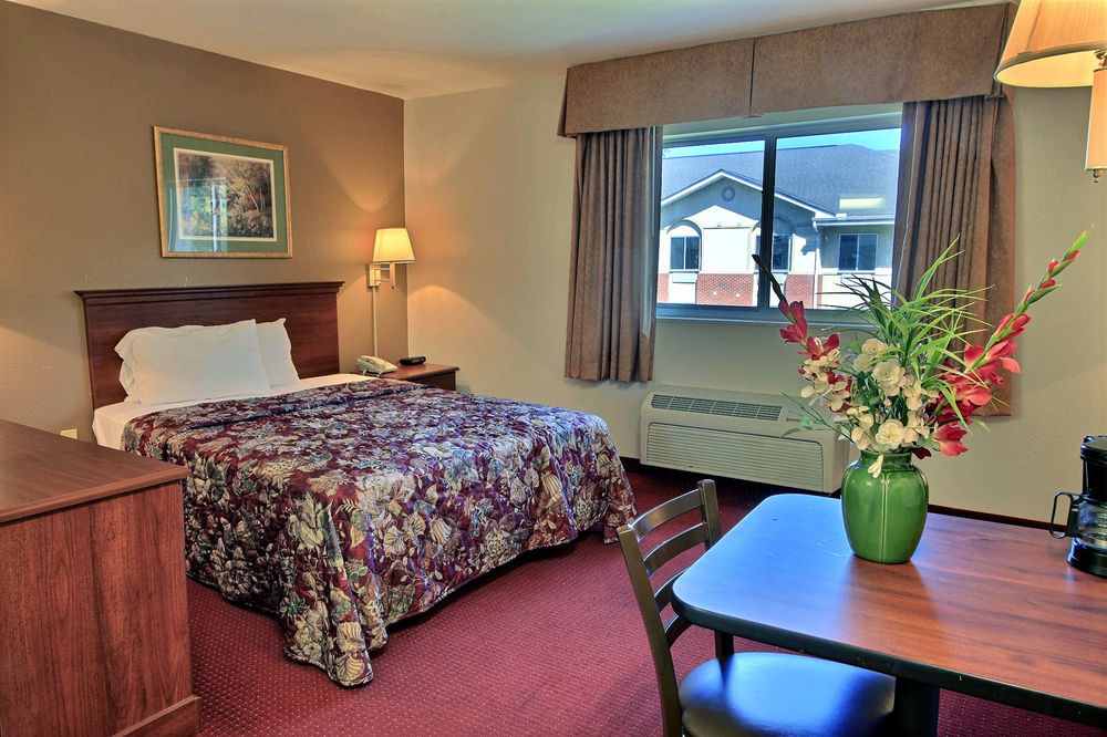 Crestwood Suites Of Newport News Zewnętrze zdjęcie
