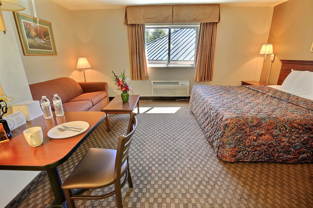 Crestwood Suites Of Newport News Zewnętrze zdjęcie